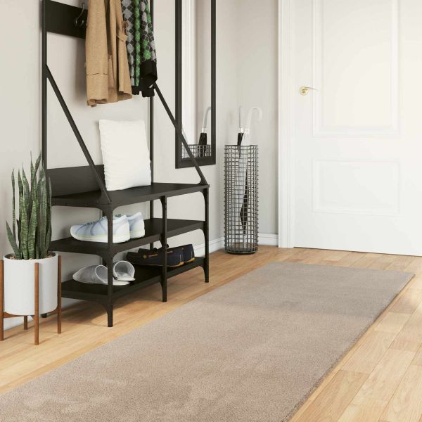 Килим с среден косъм, мек и подходящ за пране HUARTE Пясък