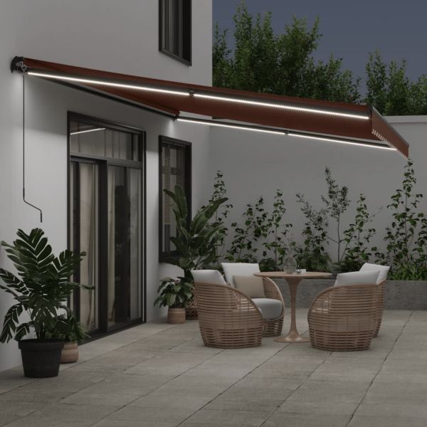 Ръчно прибираща се тента с LED, кафяв, 500x350 см