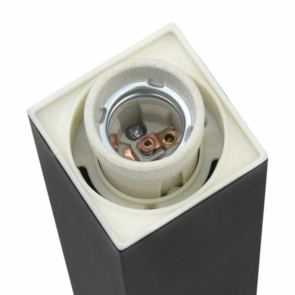 Осветителни стълбове с контакт, 3 бр., 110 см, черни, IP44