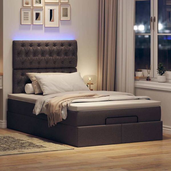 Османска легло с матрак и LED, тъмнокафяво, 120x200 см, плат