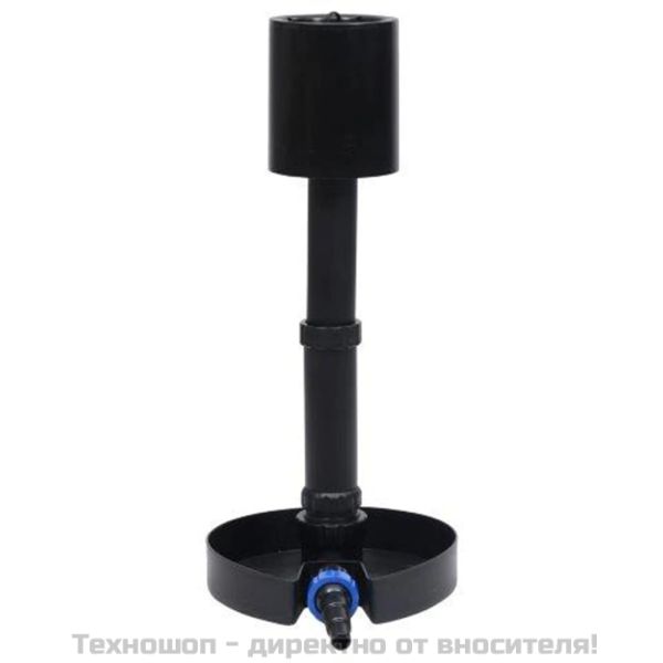 Стоящ на водната повърхност скимер за езеро