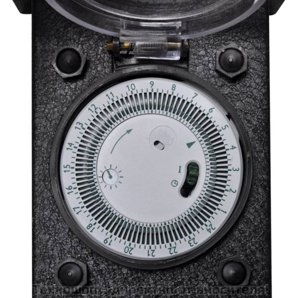 Черна градинска колона с контакт и таймер