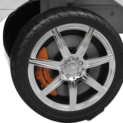 Детска кола с крачно задвижване, бяла