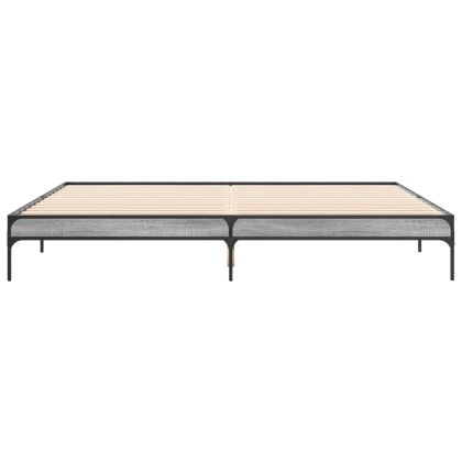 Рамка за легло, сив сонома, 200x200 см, инженерно дърво и метал