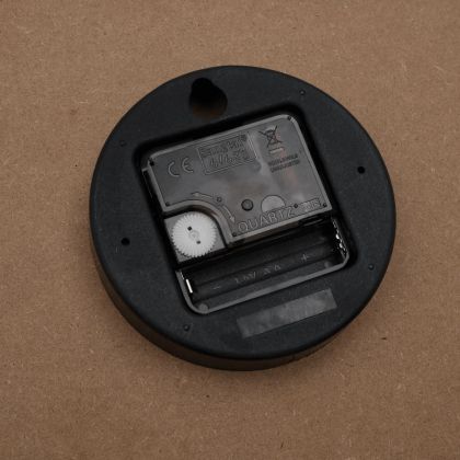 Стенен часовник жълто и черно Ø50 см инженерно дърво