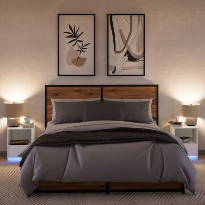 Нощни шкафчета с LED, 2 бр, бяло, инженерна дървесина