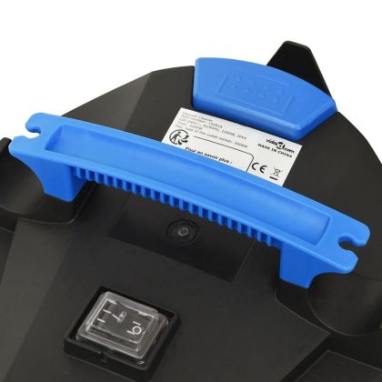 Прахосмукачка за мокро и сухо почистване 1200 W 30 л сребриста