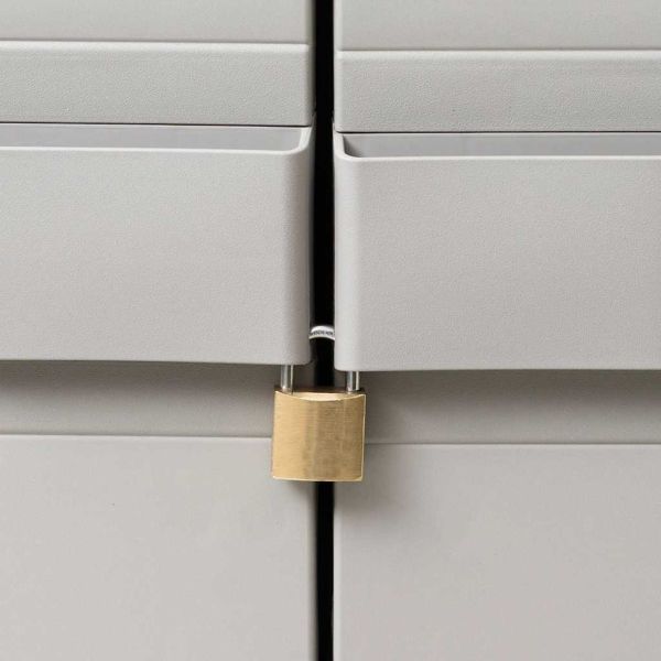 Градински шкаф за съхранение с 3 рафта, черно и сиво