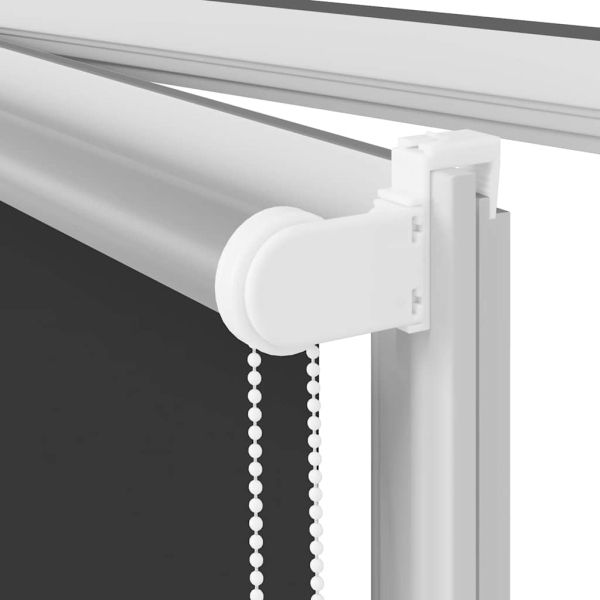 Ролетна щора Blackout Black 145x150 cm Ширина на плата 141,6 cm