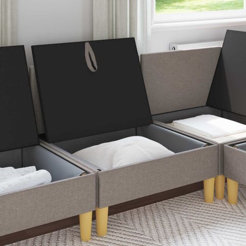 Табуретка с място за съхранение