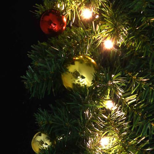 Коледен гирлянд, декориран с топки и LED лампички, 5 м