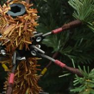 Изкуствено коледно дърво с хингед с поставка Зелен 210 cm ПВЦ