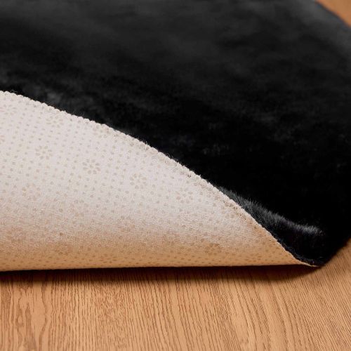 Килим с изкуствена заешка козина Olite Черно Ø 160 см Полиестер