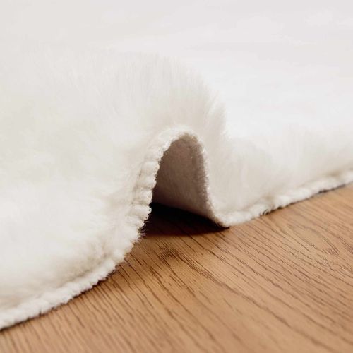 Килим с изкуствена заешка козина Olite Крем 60 x 110 cm