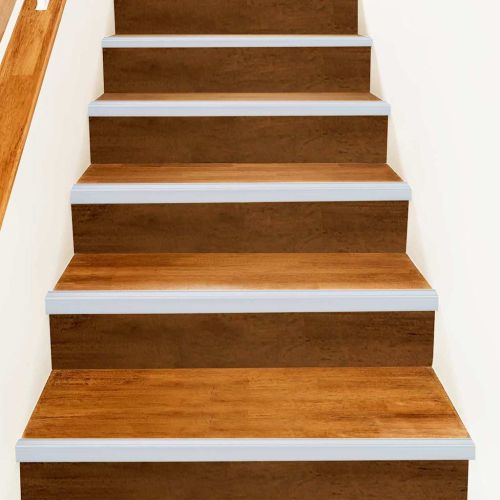 Профили за ръбове на стълби 30 pcs Сребрист 67 x 3 x 2 см