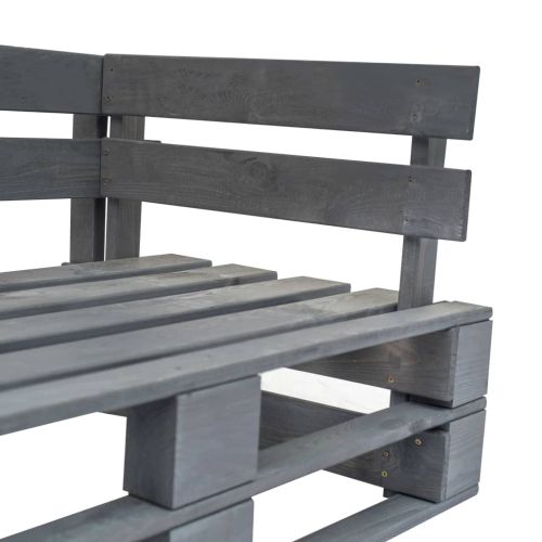 Градински палетен диван със сиви възглавници, борово дърво